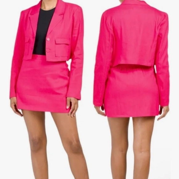 House of Harlow 1960 Dresses & Skirts - NWT House of Harlow 1960 barbie pink linen skirt suit set size LARGE